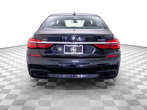 Used 2019 BMW 740i xDrive w/ Executive Package AWD/4WD image 5