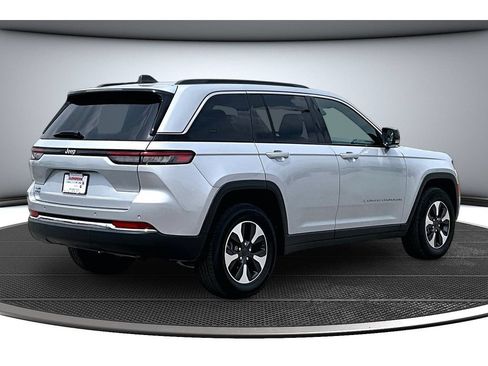 Used 2024 Jeep Grand Cherokee Limited 4xe AWD/4WD image 18