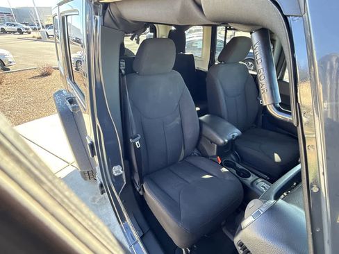 Used 2018 Jeep Wrangler Unlimited Sport w/ Connectivity Group image 14