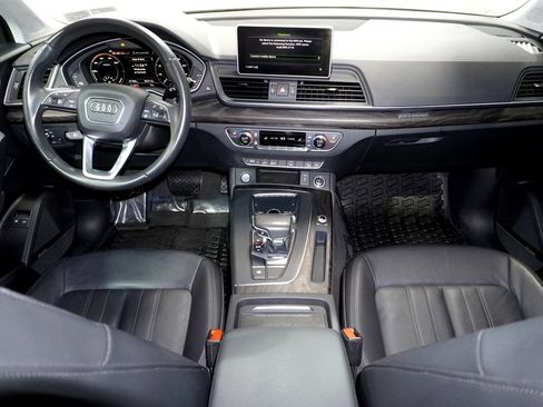 Used 2020 Audi Q5 e Premium Plus w/ Premium Plus Package AWD/4WD image 18