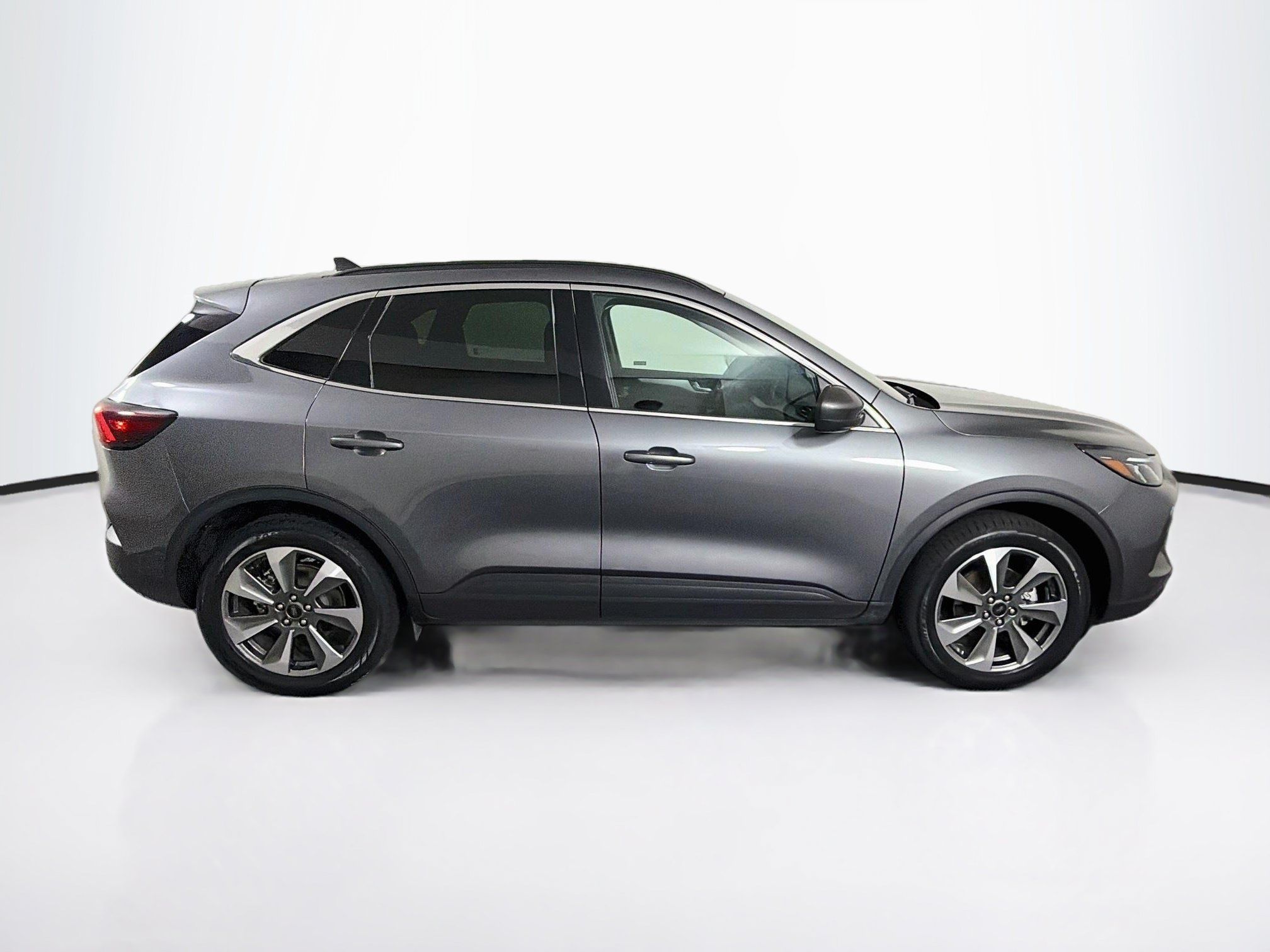 Used 2025 Ford Escape Platinum AWD/4WD image 10