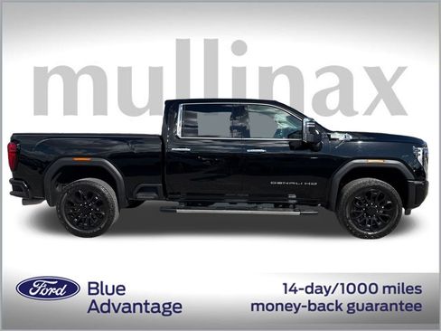 Used 2024 GMC Sierra 2500 Denali w/ Denali Reserve Package image 2