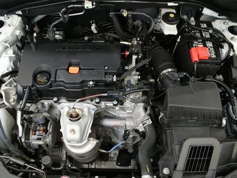 Used 2023 Honda HR-V Sport image 32