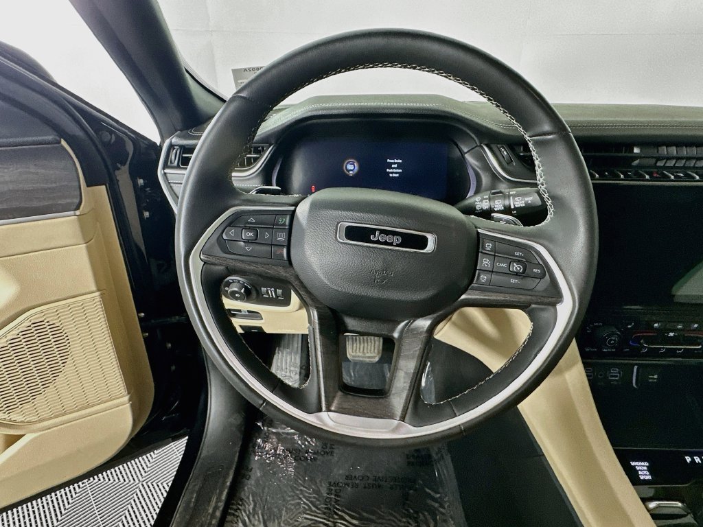 Certified 2024 Jeep Grand Cherokee Limited w/ Luxury Tech Group II AWD/4WD image 19