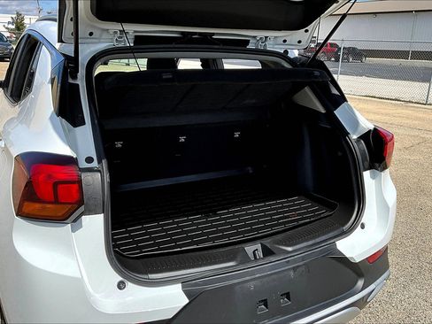 Used 2021 Buick Encore GX Select image 19