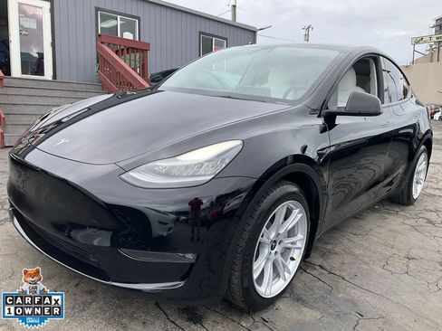 Used 2021 Tesla Model Y Long Range image 92