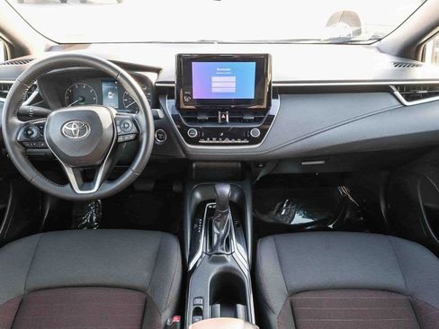 Used 2025 Toyota Corolla SE FWD image 13