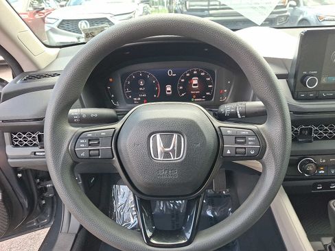Used 2023 Honda Accord LX image 19