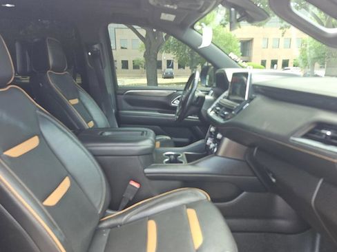 Used 2021 GMC Yukon AT4 w/ AT4 Premium Plus Package AWD/4WD image 16