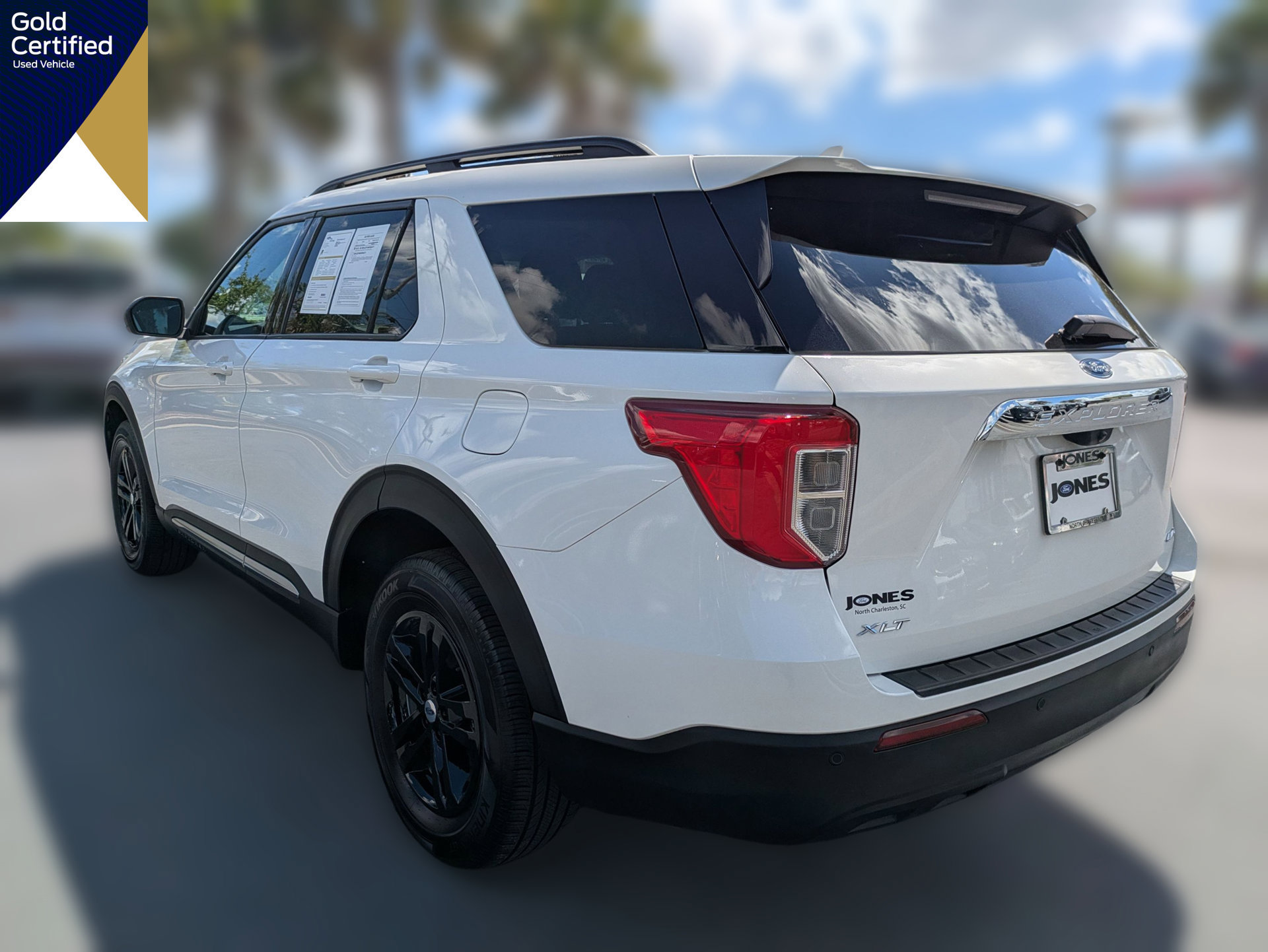 Certified 2023 Ford Explorer XLT AWD/4WD image 9