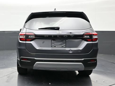 Used 2025 Honda Pilot EX-L image 4