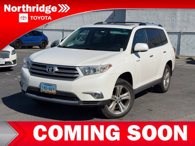 Used 2012 Toyota Highlander Limited w/ Tow Pkg FWD image 1