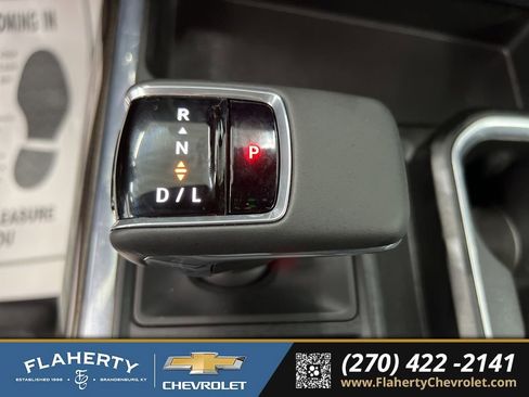 Used 2024 Chevrolet Silverado 1500 LT Trail Boss w/ LT Trail Boss Premium Package image 33