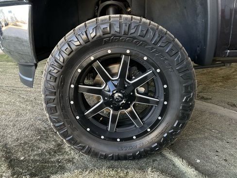 Used 2014 GMC Sierra 1500 SLT w/ SLT Crew Cab Value Package image 10