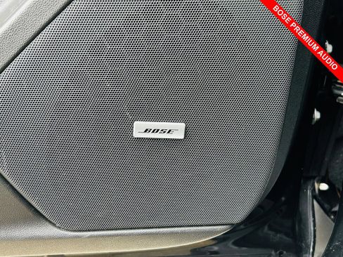 Used 2019 Cadillac XT5 Premium Luxury w/ Driver Assist Package image 5