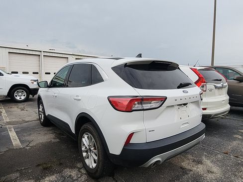 Used 2022 Ford Escape SE AWD/4WD image 3