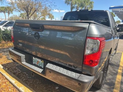 Used 2018 Nissan Titan SV w/ SV Convenience Package image 20