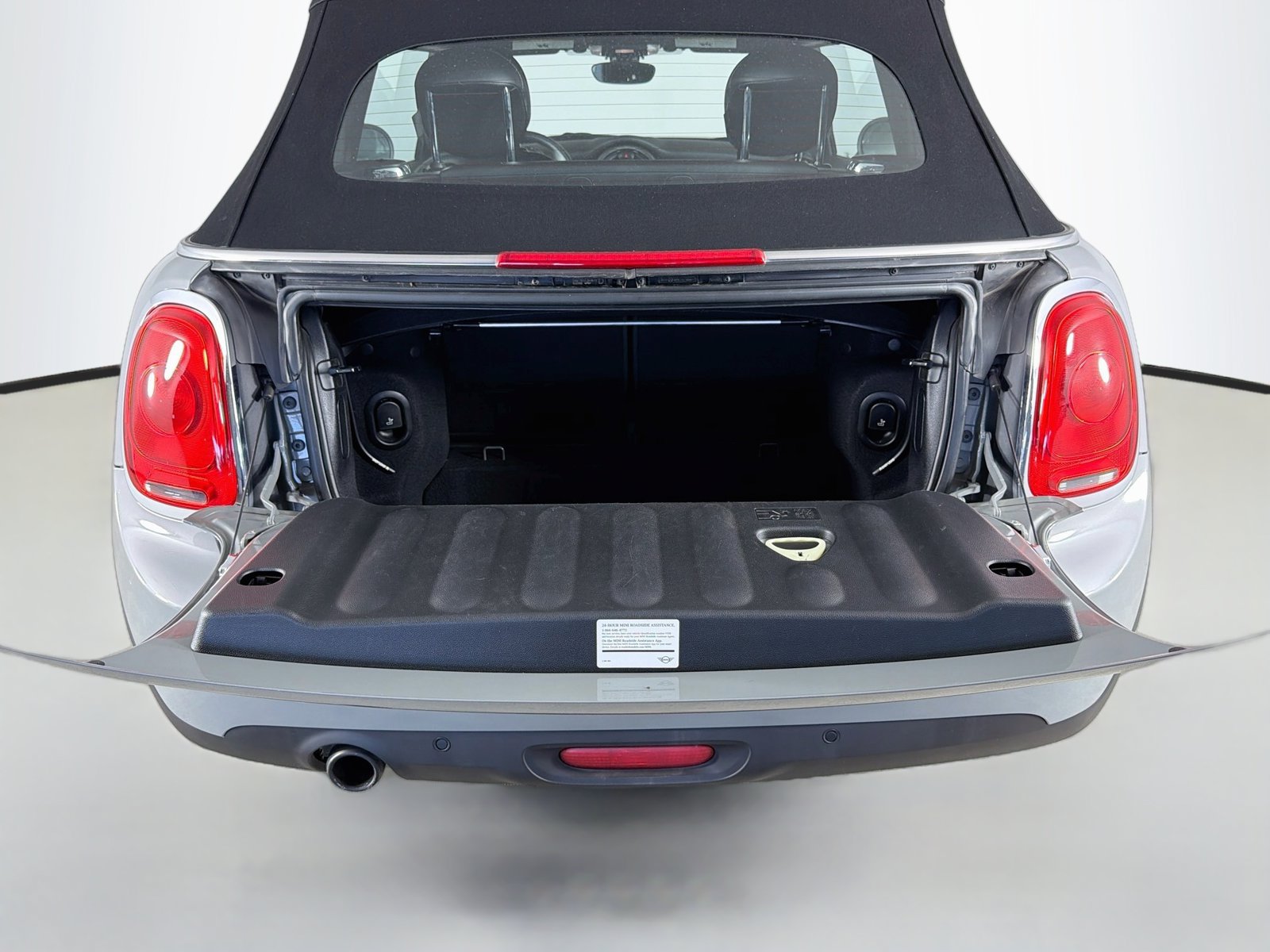 Used 2018 MINI Cooper Convertible FWD image 21