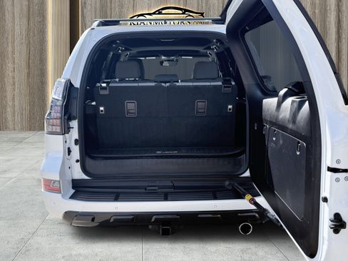 Used 2023 Lexus GX 460 Premium image 19
