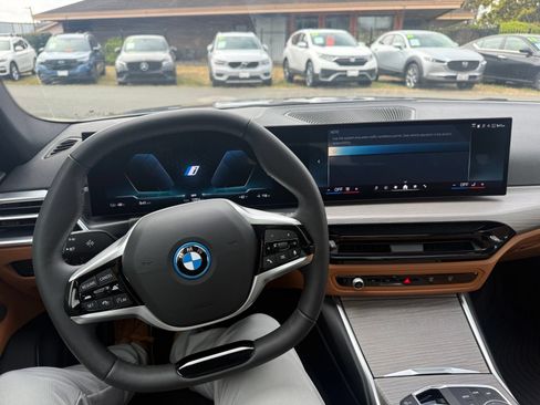 Used 2025 BMW i4 xDrive40i w/ Driving Assistance Package AWD/4WD image 15