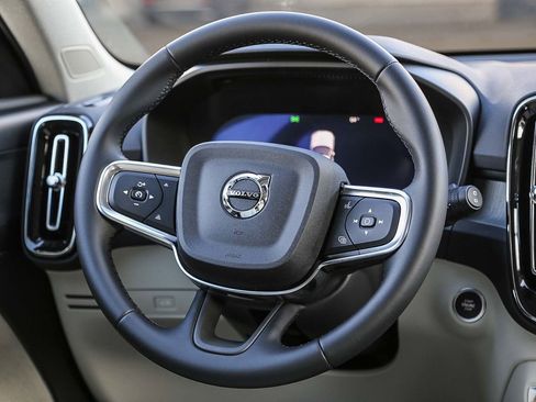 New 2026 Volvo XC40 B5 Plus w/ Protection Package Premier image 15