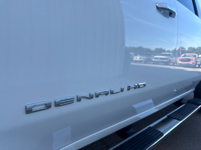 Used 2025 GMC Sierra 2500 Denali w/ Technology Package AWD/4WD image 10