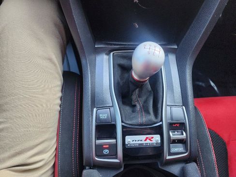 Used 2021 Honda Civic Type R image 18