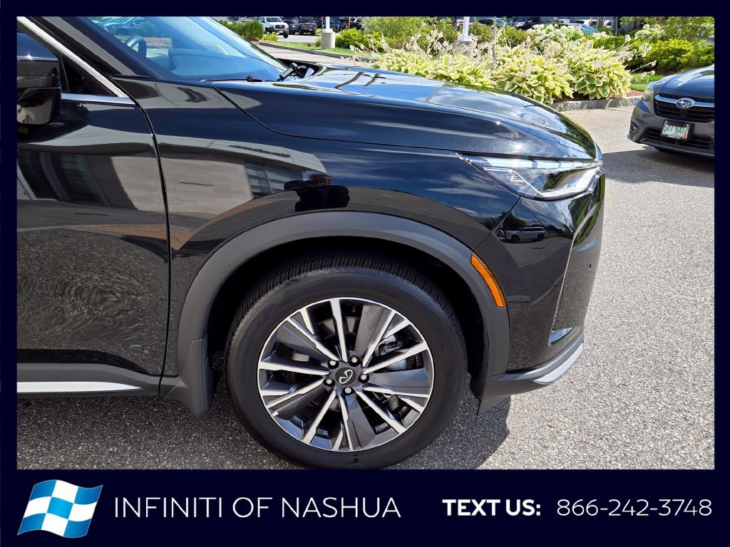 Certified 2026 INFINITI QX60 Luxe w/ Cargo Package AWD/4WD image 15