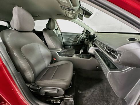 Used 2024 Hyundai Kona SEL AWD/4WD image 29