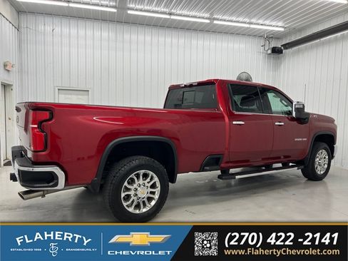 Used 2025 Chevrolet Silverado 3500 LTZ w/ LTZ Premium Package AWD/4WD image 2