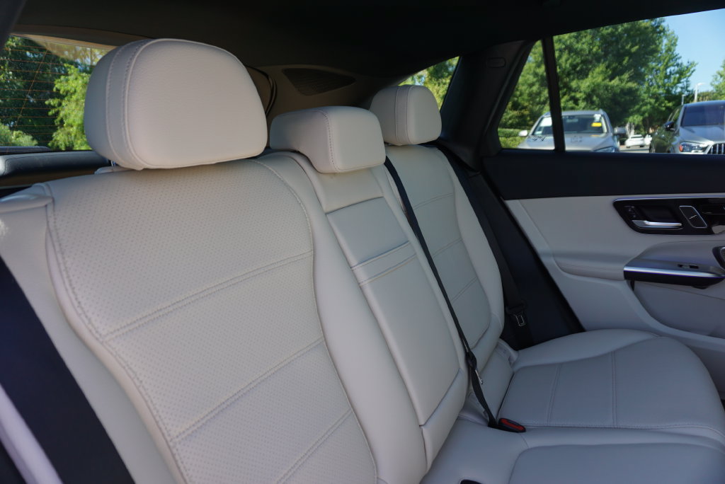 Certified 2026 Mercedes-Benz GLC 300 4MATIC image 57