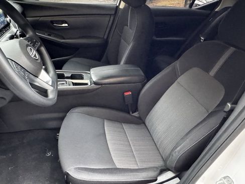 Used 2024 Nissan Sentra SV image 22