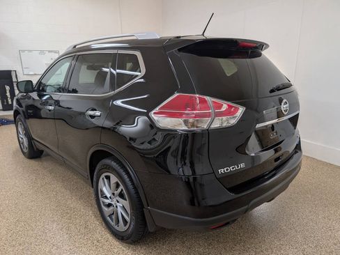 Used 2015 Nissan Rogue S AWD/4WD image 3