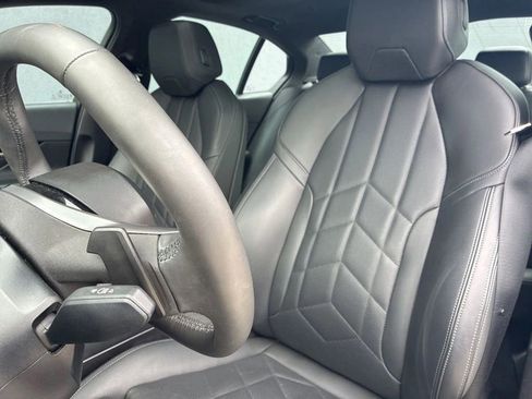 Used 2025 BMW 530i RWD image 11