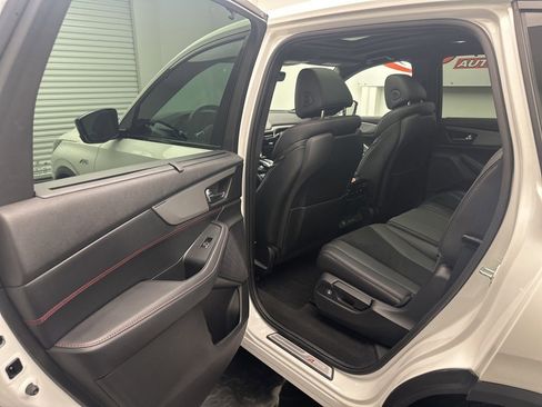 Used 2023 Acura MDX A-Spec image 6