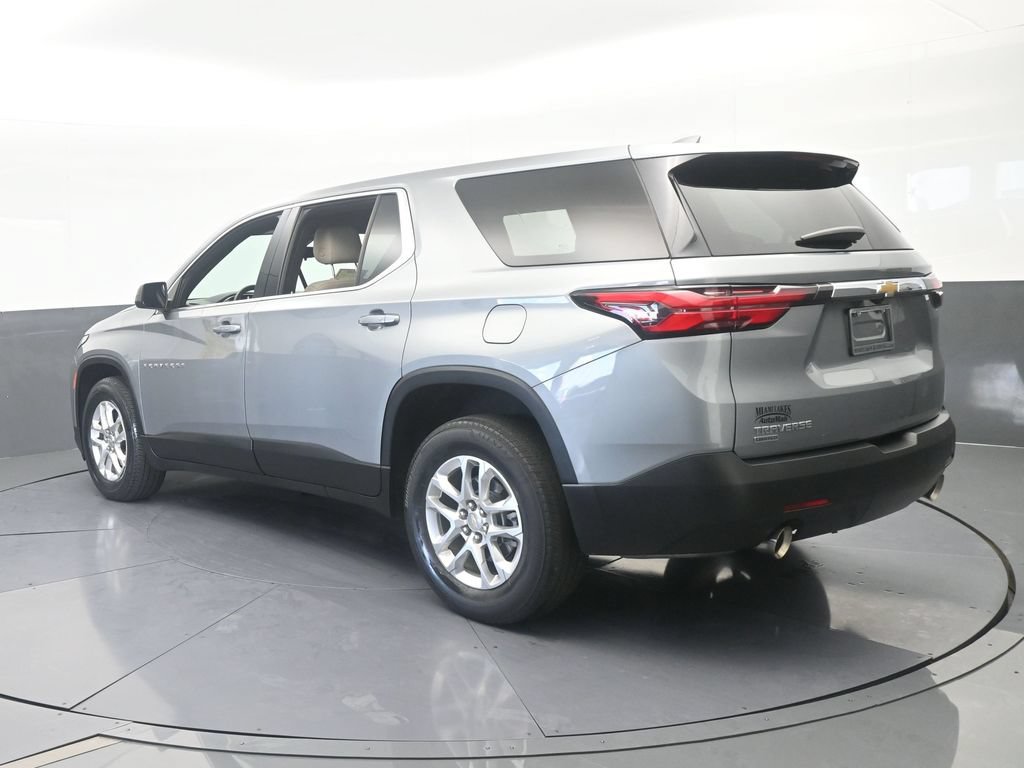Used 2024 Chevrolet Traverse LS FWD image 4