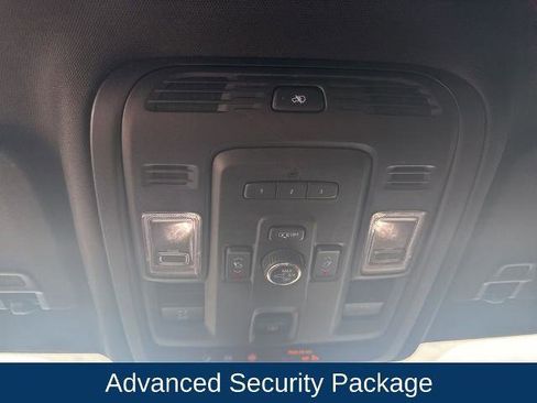 Used 2021 GMC Yukon Denali w/ Denali Premium Package AWD/4WD image 28