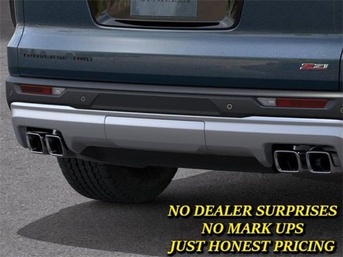 New 2026 Chevrolet Traverse Z71 w/ Driver Confidence Package image 14