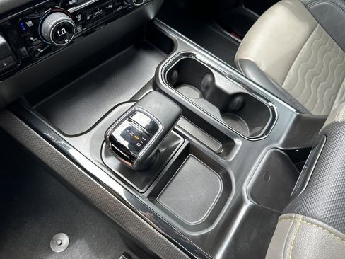 Used 2023 Chevrolet Silverado 1500 ZR2 w/ Technology Package AWD/4WD image 22