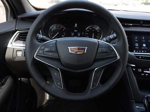 New 2026 Cadillac XT5 Luxury w/ LPO, Floor Liner Package image 10