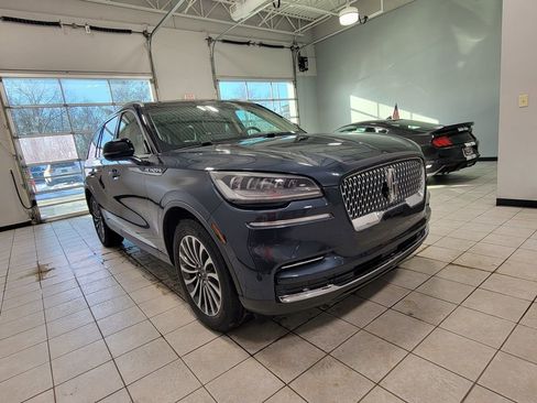 Used 2024 Lincoln Aviator Reserve w/ Elements Package Plus image 8