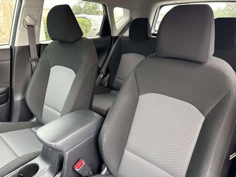 Used 2023 Kia Soul LX w/ Option Group 015 FWD image 21