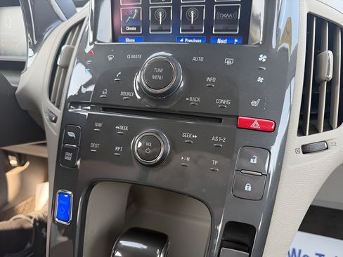 Used 2013 Chevrolet Volt Premium w/ Premium Trim Package FWD image 18