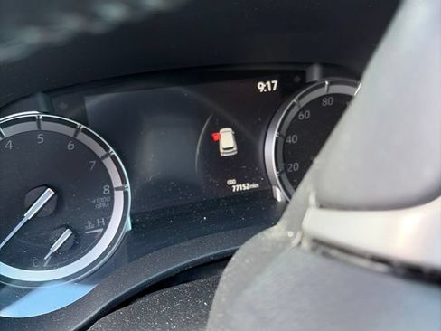 Used 2022 Toyota Highlander XSE AWD/4WD image 11