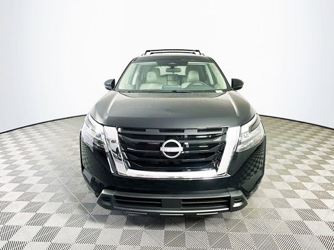 New 2025 Nissan Pathfinder SV w/ Cargo Package image 4