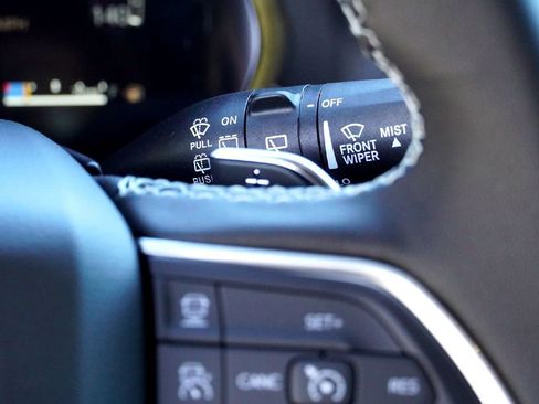 New 2025 Jeep Grand Cherokee L Limited image 13