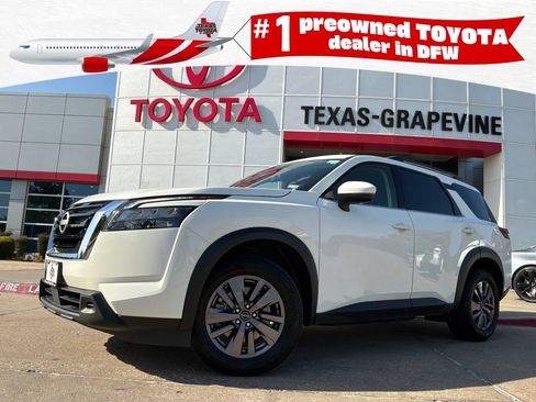 Used 2025 Nissan Pathfinder SV AWD/4WD image 1