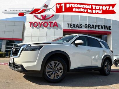Used 2025 Nissan Pathfinder SV