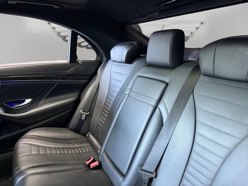 Used 2015 Mercedes-Benz S 550 Sedan image 13