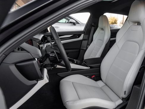 Certified 2026 Porsche Panamera 4 AWD/4WD image 5